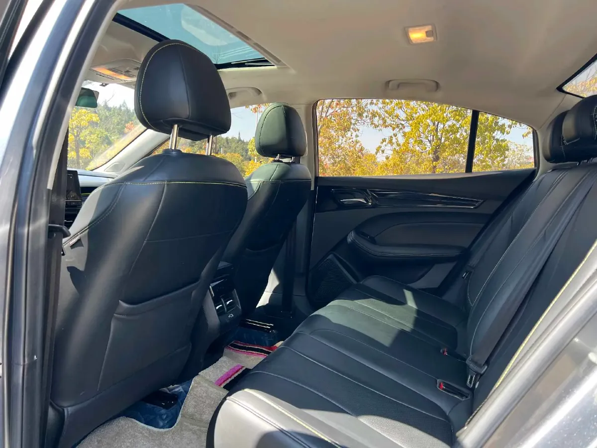 2021 Roewe i5 1.5L 120HP L4 CVT,autocango,china used car exporter,china ev exporter,chinese used car exporter,chinese used ev exporter