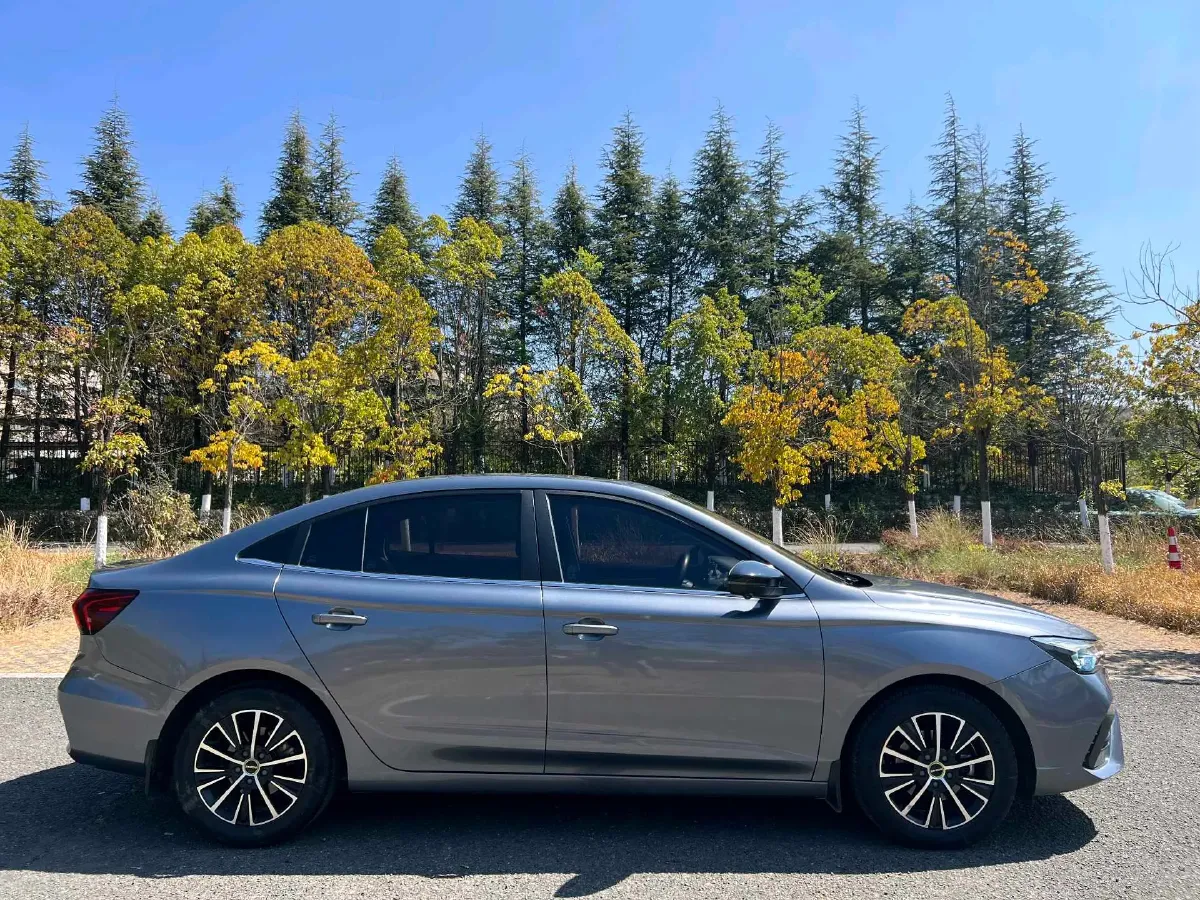 2021 Roewe i5 1.5L 120HP L4 CVT,autocango,china used car exporter,china ev exporter,chinese used car exporter,chinese used ev exporter