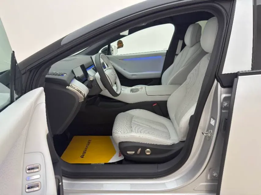 2024 Xpeng P7+ BEV 60.7KWH,autocango,china used car exporter,china ev exporter,chinese used car exporter,chinese used ev exporter