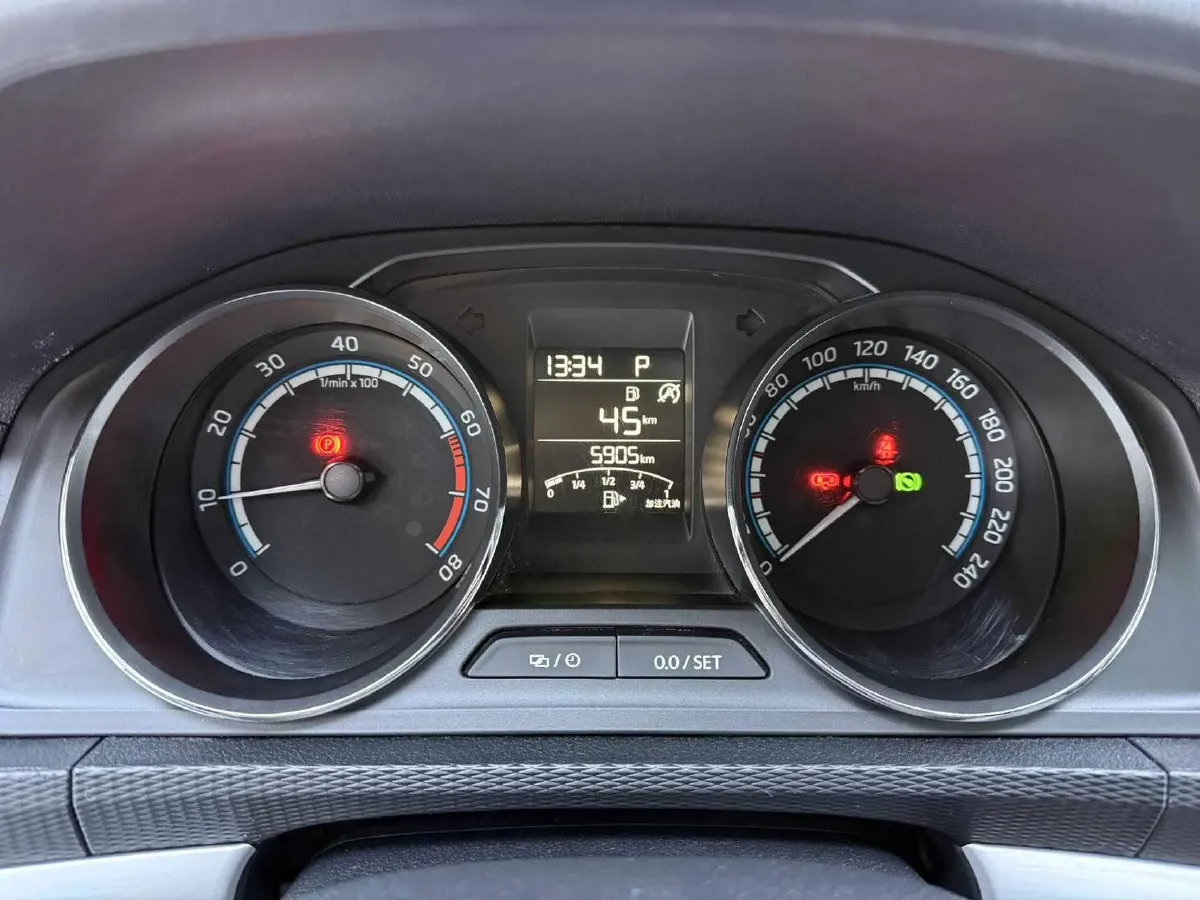 2022 Skoda Kamiq 1.5L 112HP L4 6AT,autocango,china used car exporter,china ev exporter,chinese used car exporter,chinese used ev exporter