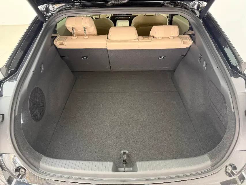 2024 Xpeng P7+ BEV 60.7KWH,autocango,china used car exporter,china ev exporter,chinese used car exporter,chinese used ev exporter