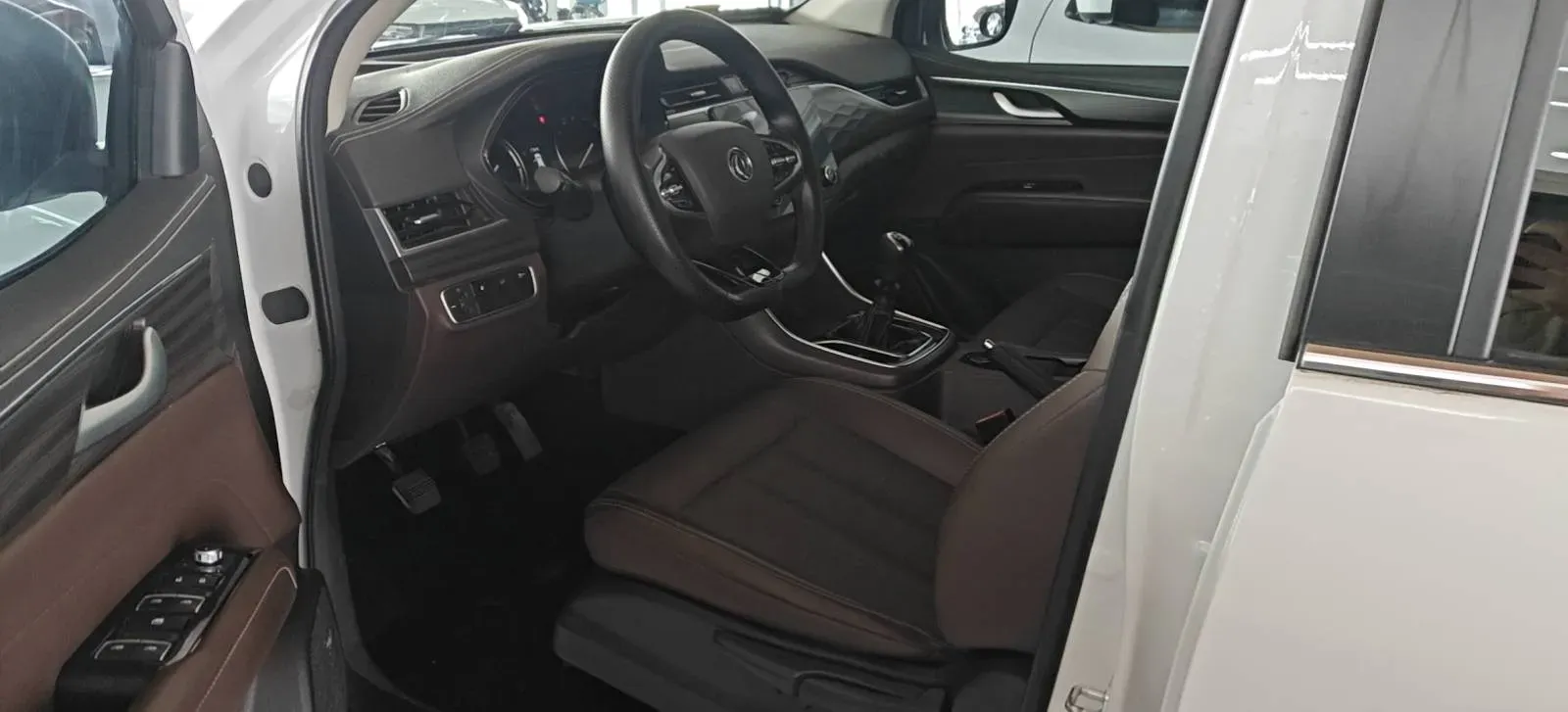 2022 Dongfeng PaLaSuo 2.0T 228HP L4 6MT,autocango,china used car exporter,china ev exporter,chinese used car exporter,chinese used ev exporter