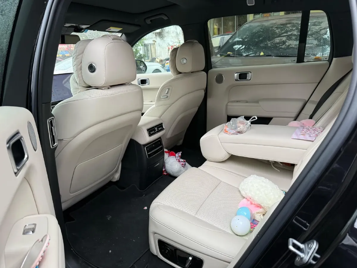 2023 Li L7 Range Extended 154HP REEV 40.9KWH,autocango,china used car exporter,china ev exporter,chinese used car exporter,chinese used ev exporter