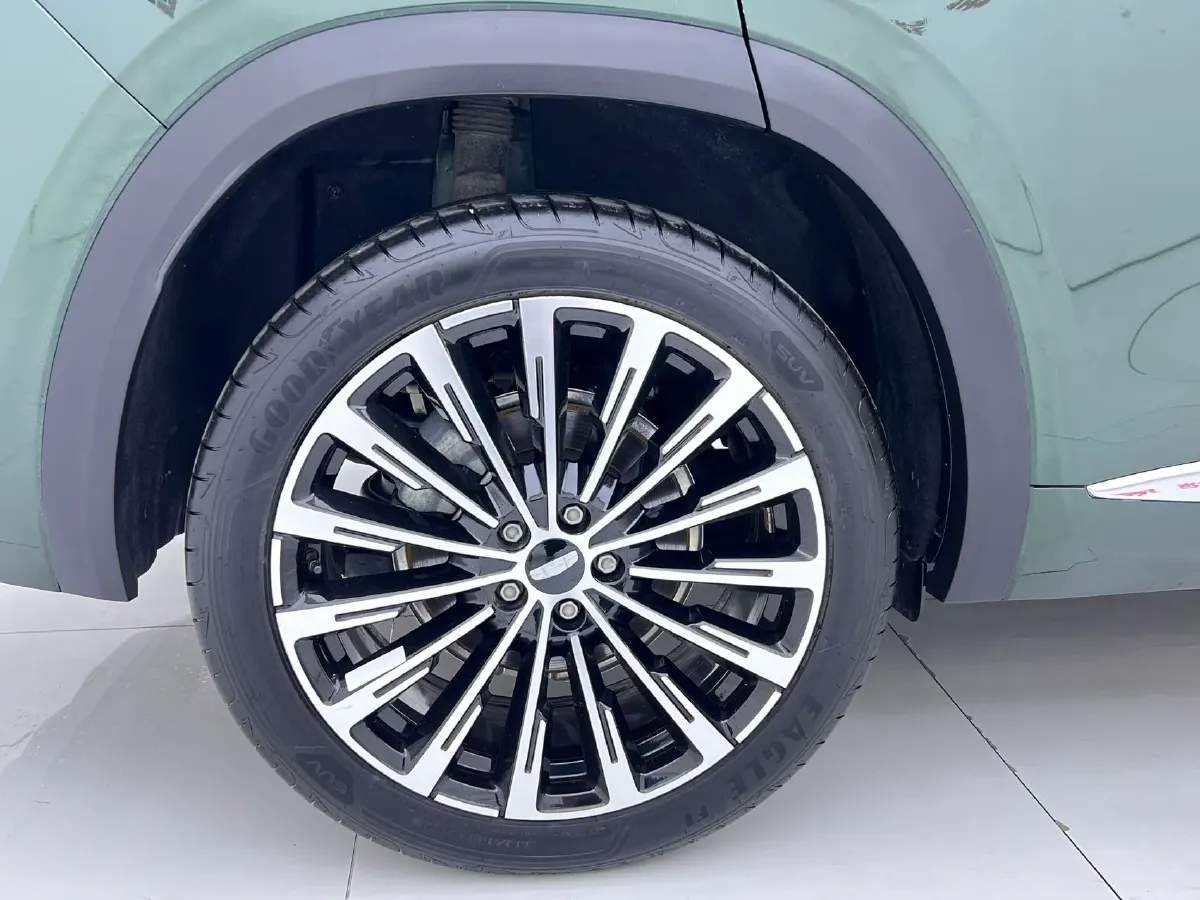 2025 Geely Monjaro 2.0T 238HP L4 8AT,autocango,china used car exporter,china ev exporter,chinese used car exporter,chinese used ev exporter