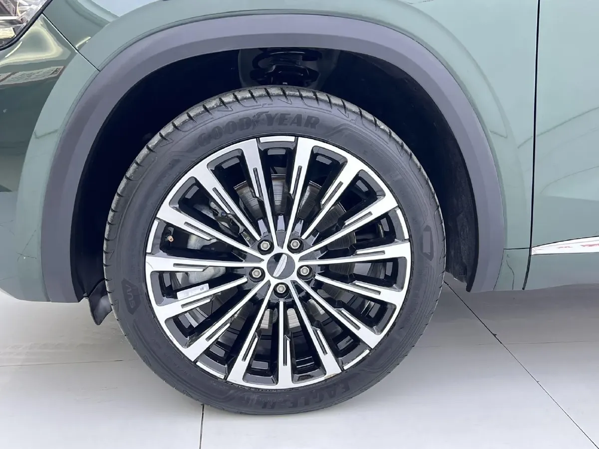 2025 Geely Monjaro 2.0T 238HP L4 8AT,autocango,china used car exporter,china ev exporter,chinese used car exporter,chinese used ev exporter