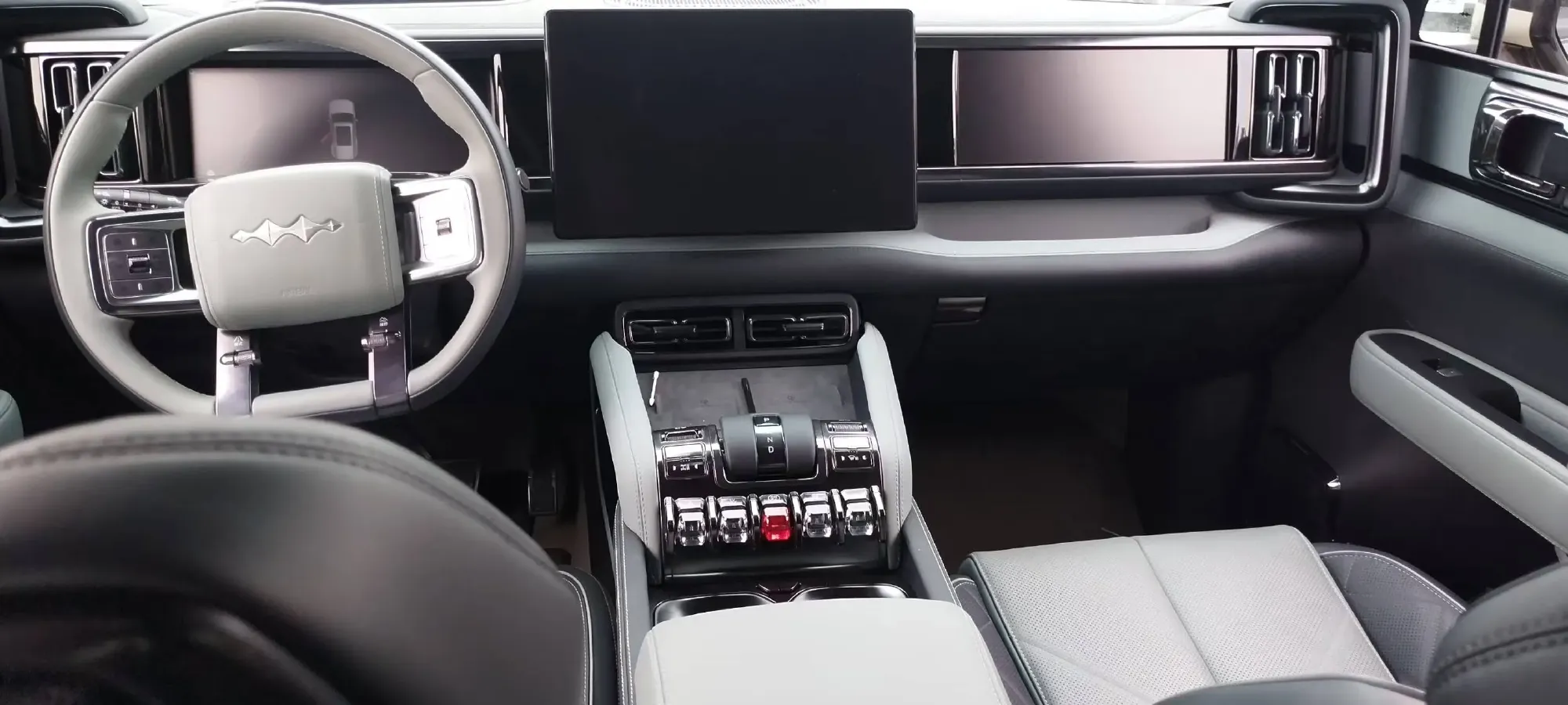 2024 Jaguar XEL 2.0T 250HP L4 8AT,autocango,china used car exporter,china ev exporter,chinese used car exporter,chinese used ev exporter