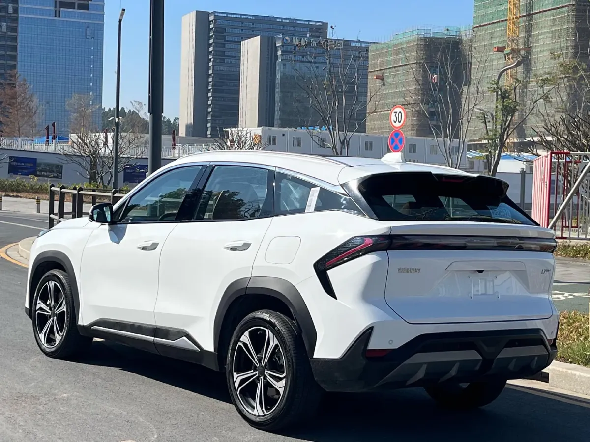 2025 Geely Galaxy L7 1.5L 112HP L4 1DHT PHEV 18.4KWH,autocango,china used car exporter,china ev exporter,chinese used car exporter,chinese used ev exporter