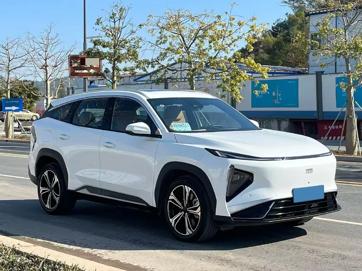 2025 Geely Galaxy L7 1.5L 112HP L4 1DHT PHEV 18.4KWH,autocango,china used car exporter,china ev exporter,chinese used car exporter,chinese used ev exporter