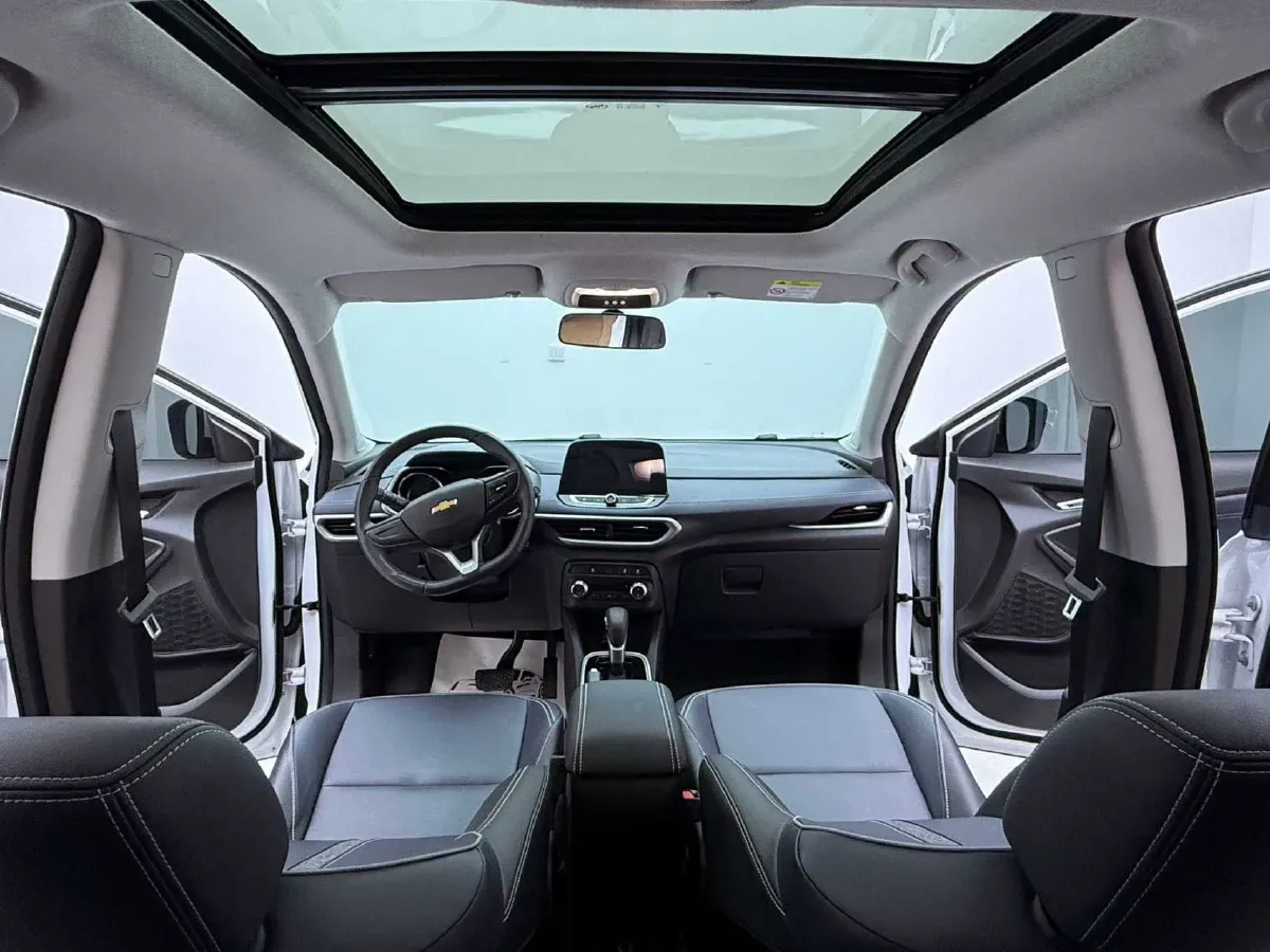 2021 Chevrolet Trax 1.0T 125HP L3 6AT,autocango,china used car exporter,china ev exporter,chinese used car exporter,chinese used ev exporter