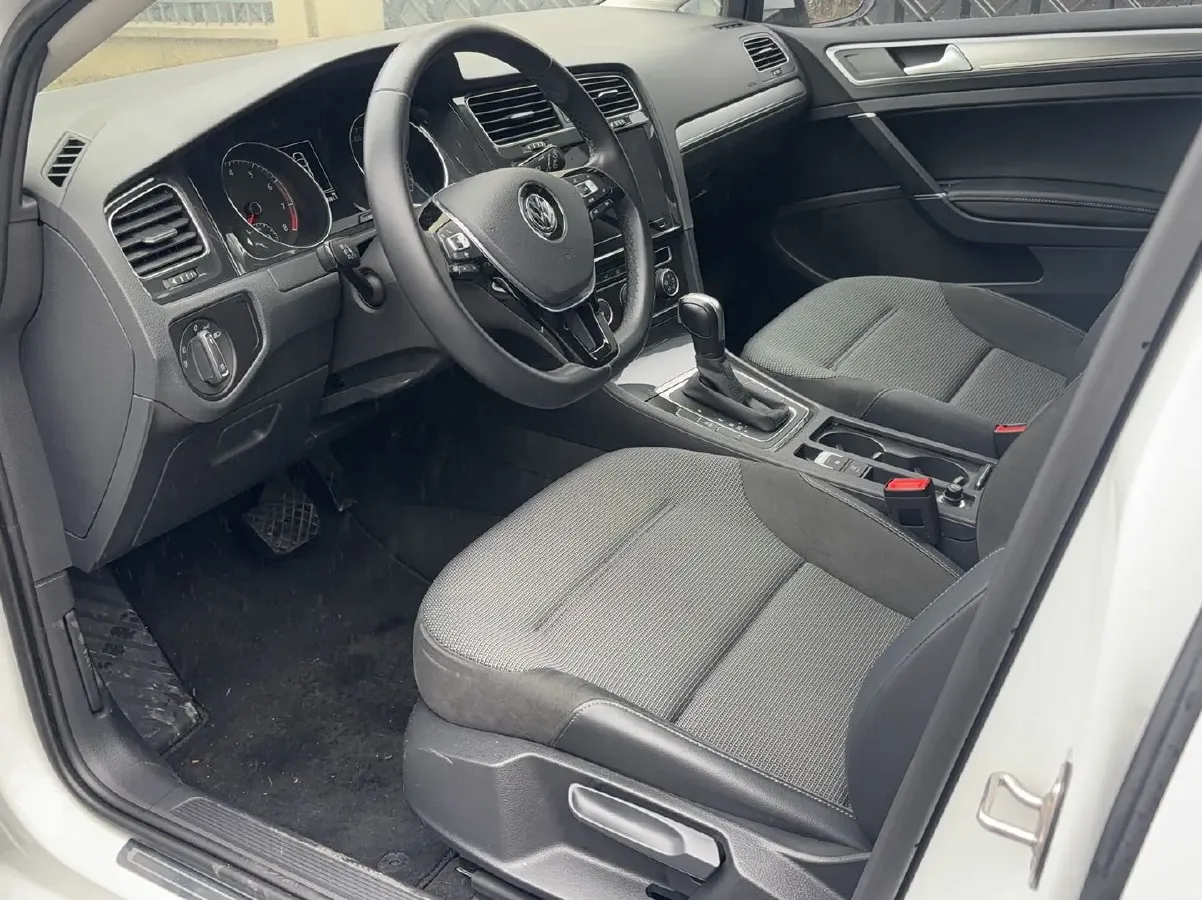 2020 Volkswagen Golf 1.4T 150HP L4 7DCT,autocango,china used car exporter,china ev exporter,chinese used car exporter,chinese used ev exporter