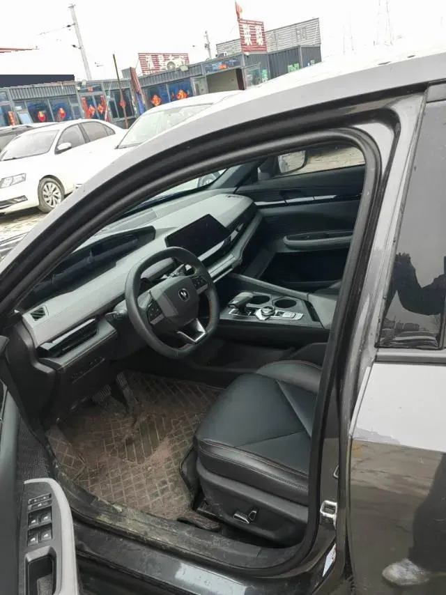 2022 ChangAn UNI-V 1.5T 188HP L4 7DCT,autocango,china used car exporter,china ev exporter,chinese used car exporter,chinese used ev exporter