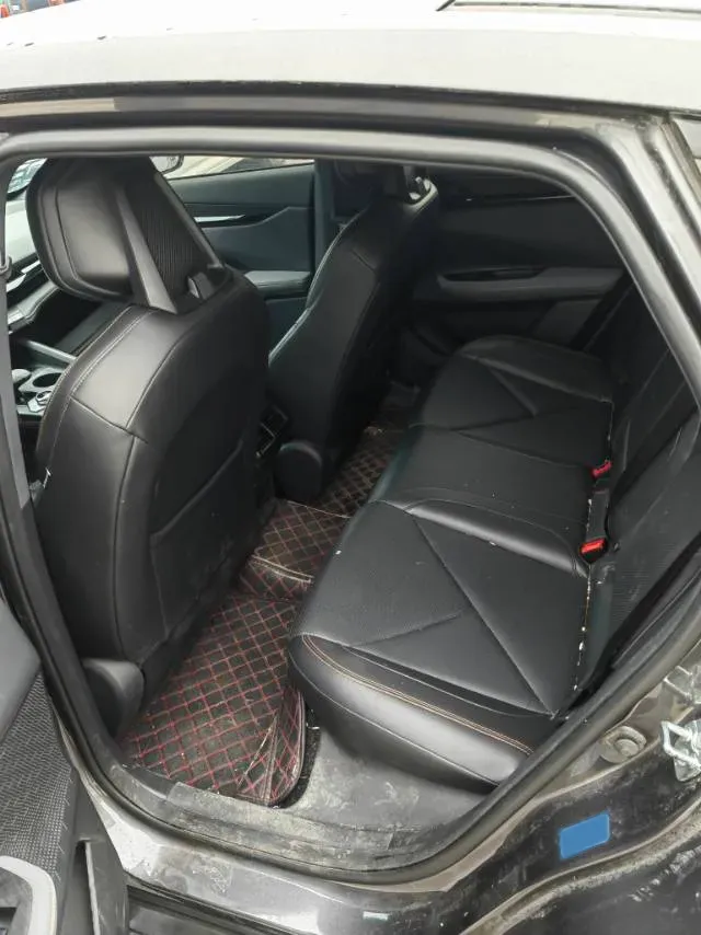 2022 ChangAn UNI-V 1.5T 188HP L4 7DCT,autocango,china used car exporter,china ev exporter,chinese used car exporter,chinese used ev exporter