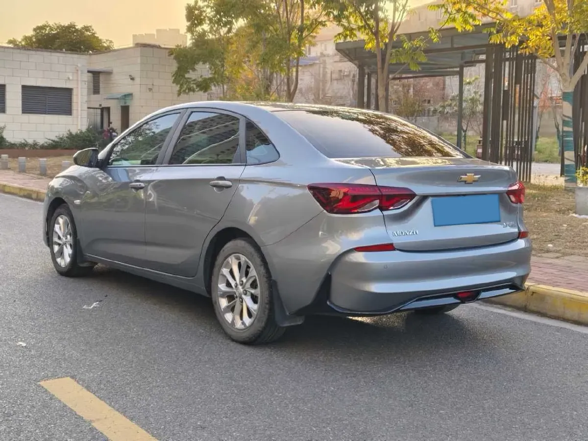 2023 Chevrolet Monza 1.5L 113HP L4 6DCT,autocango,china used car exporter,china ev exporter,chinese used car exporter,chinese used ev exporter