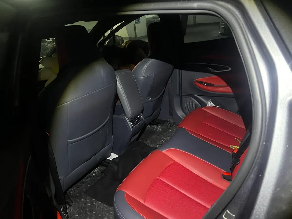 2021 ChangAn UNI-T 1.5T 180HP L4 7DCT,autocango,china used car exporter,china ev exporter,chinese used car exporter,chinese used ev exporter