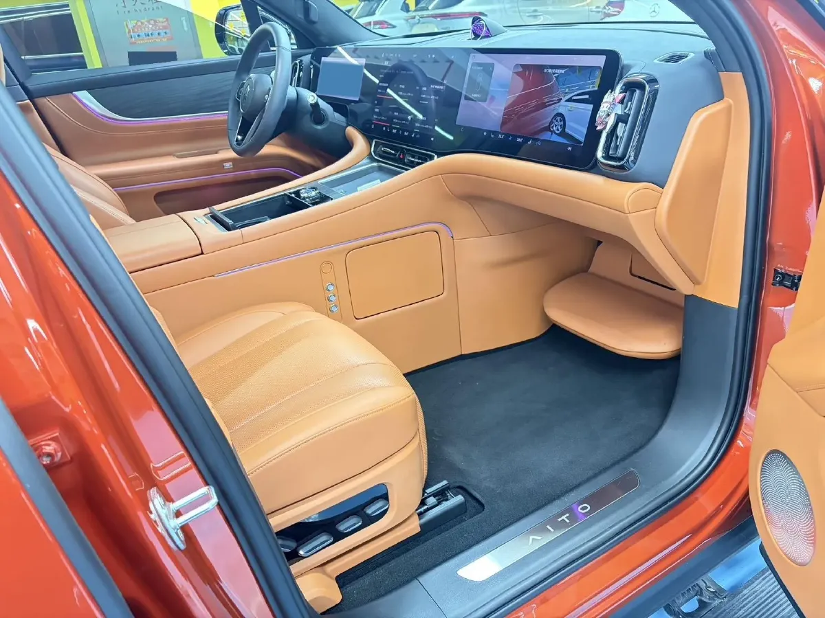 2024 AITO AITO M9 1.5T 152HP L4 REEV 42KWH,autocango,china used car exporter,china ev exporter,chinese used car exporter,chinese used ev exporter