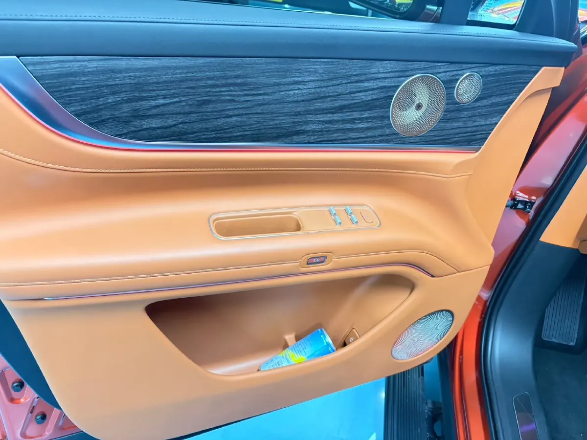 2024 AITO AITO M9 1.5T 152HP L4 REEV 42KWH,autocango,china used car exporter,china ev exporter,chinese used car exporter,chinese used ev exporter