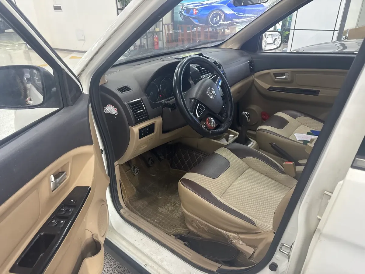 2017 BAIC WeiWang M30 1.5L 116HP L4 5MT,autocango,china used car exporter,china ev exporter,chinese used car exporter,chinese used ev exporter