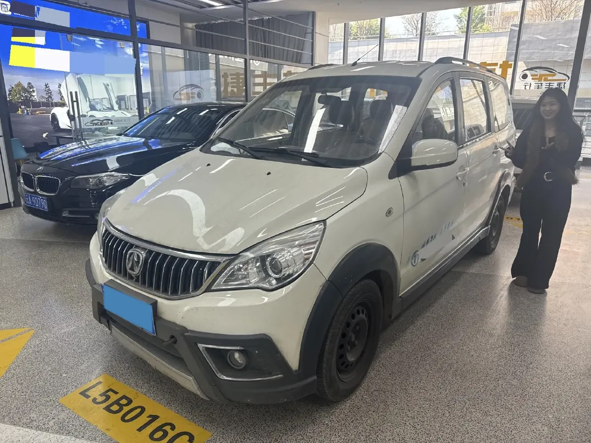 2017 BAIC WeiWang M30 1.5L 116HP L4 5MT,autocango,china used car exporter,china ev exporter,chinese used car exporter,chinese used ev exporter