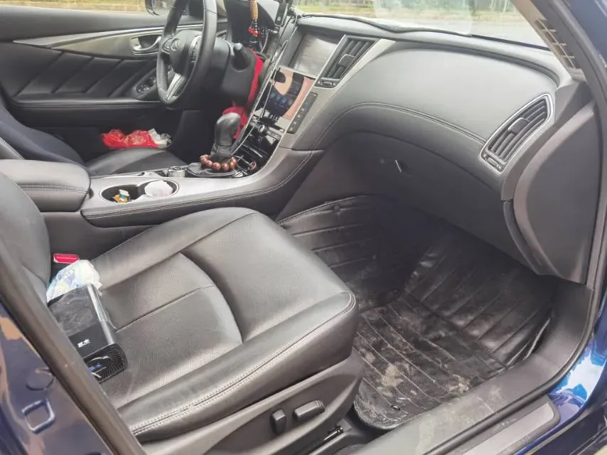 2018 Jeep Grand Commander 2.0T 265HP L4 9AT,autocango,china used car exporter,china ev exporter,chinese used car exporter,chinese used ev exporter