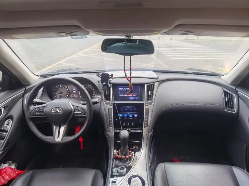 2018 Jeep Grand Commander 2.0T 265HP L4 9AT,autocango,china used car exporter,china ev exporter,chinese used car exporter,chinese used ev exporter