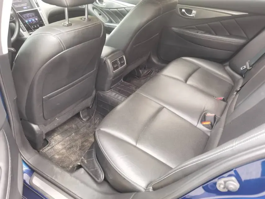 2018 Jeep Grand Commander 2.0T 265HP L4 9AT,autocango,china used car exporter,china ev exporter,chinese used car exporter,chinese used ev exporter