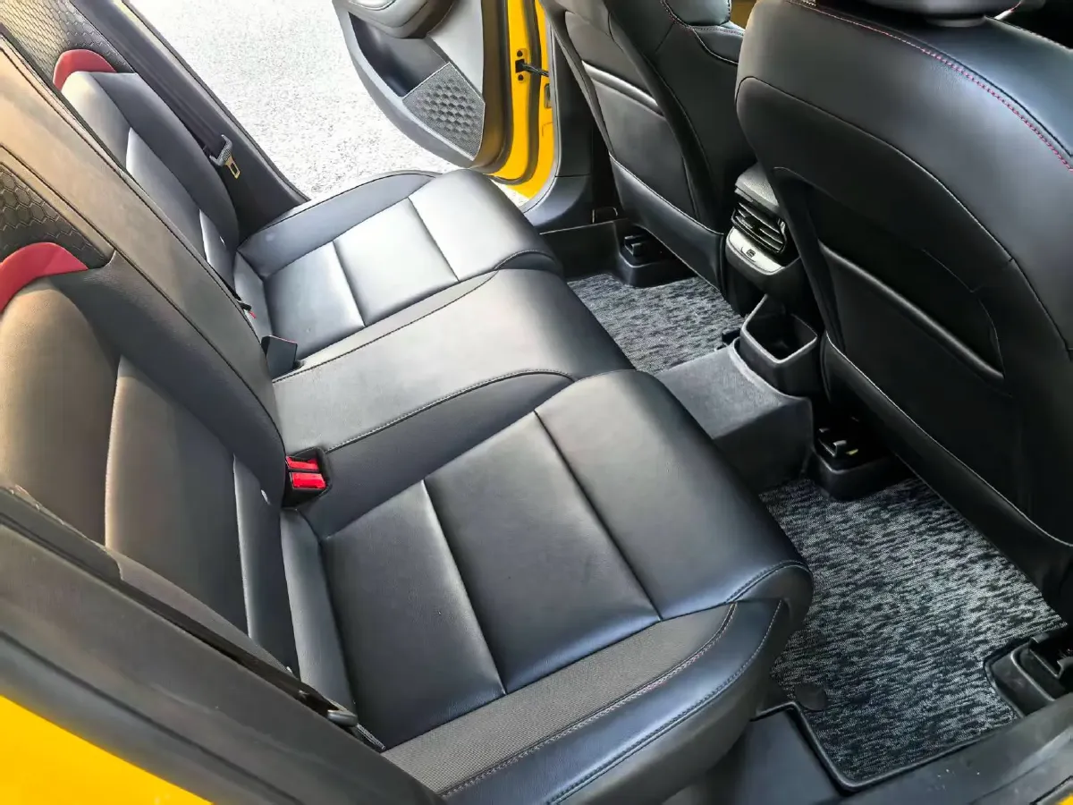 2021 MG 5 1.5L 120HP L4 CVT,autocango,china used car exporter,china ev exporter,chinese used car exporter,chinese used ev exporter