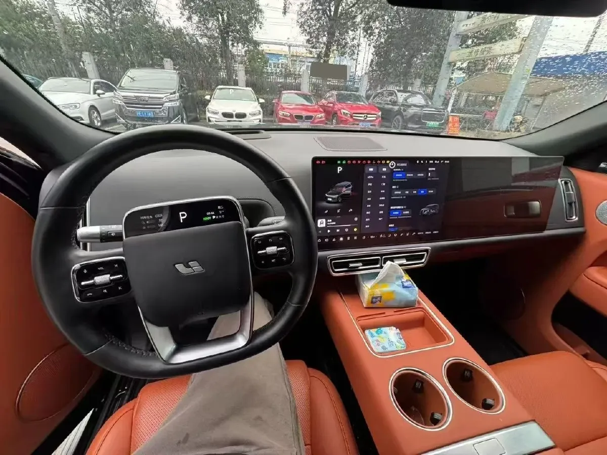 2024 Land Rover Range Rover Evoque 1.5T 200HP L3 8AT PHEV 15.5KWH,autocango,china used car exporter,china ev exporter,chinese used car exporter,chinese used ev exporter