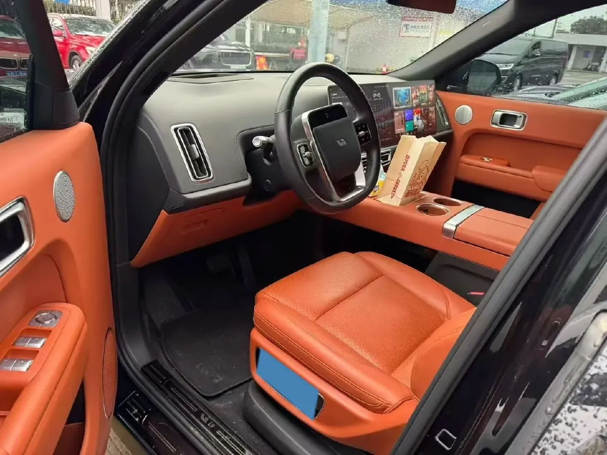 2024 Land Rover Range Rover Evoque 1.5T 200HP L3 8AT PHEV 15.5KWH,autocango,china used car exporter,china ev exporter,chinese used car exporter,chinese used ev exporter