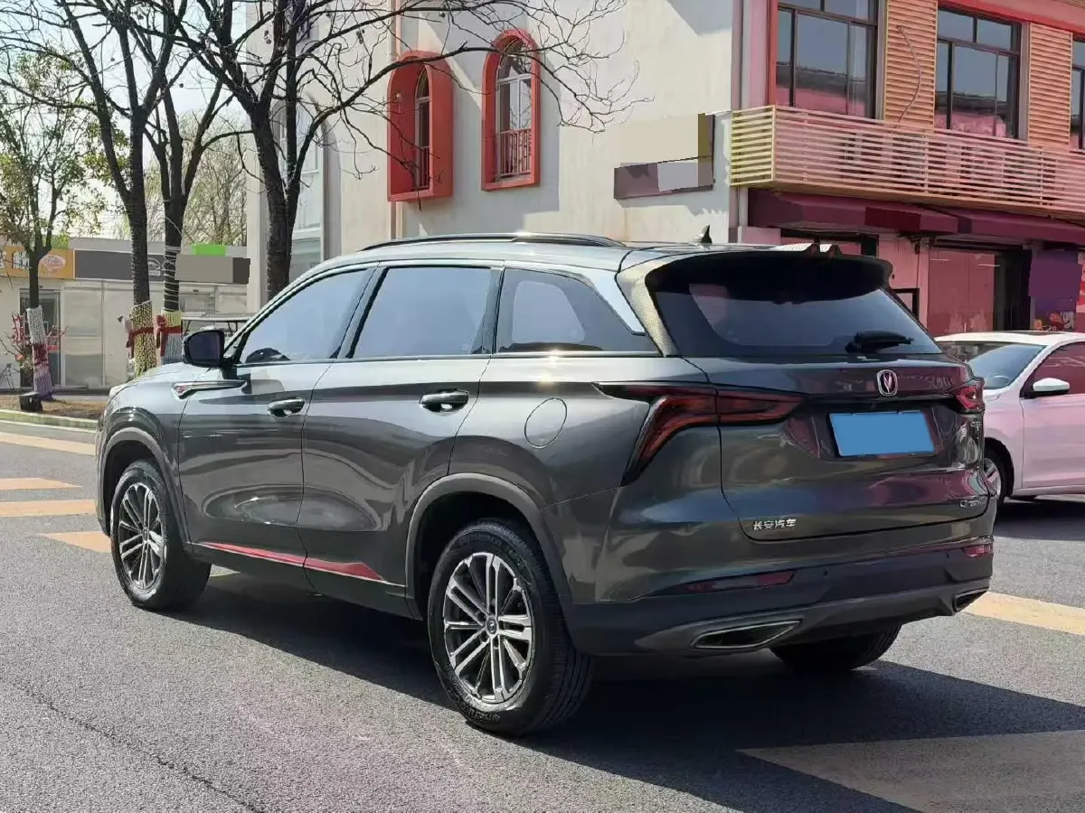 2022 ChangAn CS75 Plus 1.5T 178HP L4 6AT,autocango,china used car exporter,china ev exporter,chinese used car exporter,chinese used ev exporter