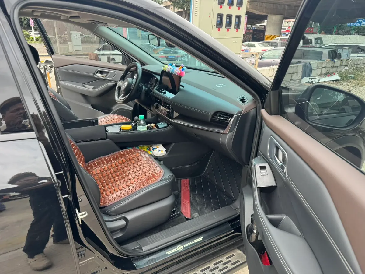 2021 Nissan X-Trail 1.5T 204HP L3 CVT,autocango,china used car exporter,china ev exporter,chinese used car exporter,chinese used ev exporter