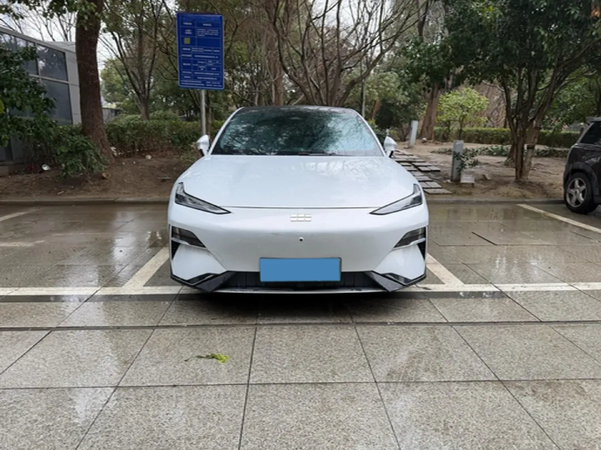 2024 Geely Galaxy E8 BEV 62KWH,autocango,china used car exporter,china ev exporter,chinese used car exporter,chinese used ev exporter