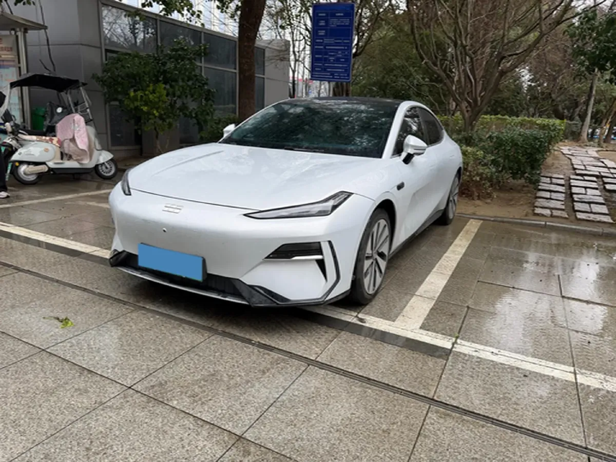 2024 Geely Galaxy E8 BEV 62KWH,autocango,china used car exporter,china ev exporter,chinese used car exporter,chinese used ev exporter