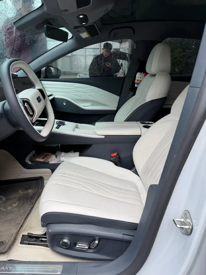 2024 Geely Galaxy E8 BEV 62KWH,autocango,china used car exporter,china ev exporter,chinese used car exporter,chinese used ev exporter