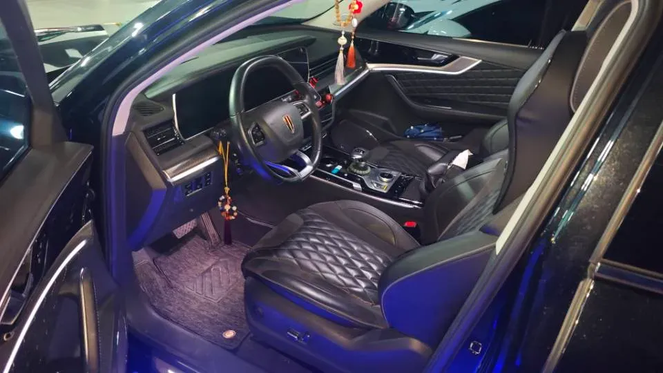 2019 HongQi HS5 2.0T 224HP L4 6AT,autocango,china used car exporter,china ev exporter,chinese used car exporter,chinese used ev exporter