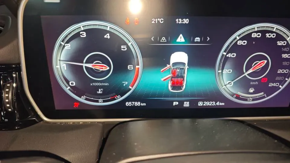 2019 HongQi HS5 2.0T 224HP L4 6AT,autocango,china used car exporter,china ev exporter,chinese used car exporter,chinese used ev exporter