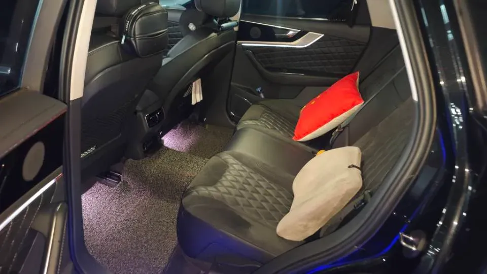 2019 HongQi HS5 2.0T 224HP L4 6AT,autocango,china used car exporter,china ev exporter,chinese used car exporter,chinese used ev exporter