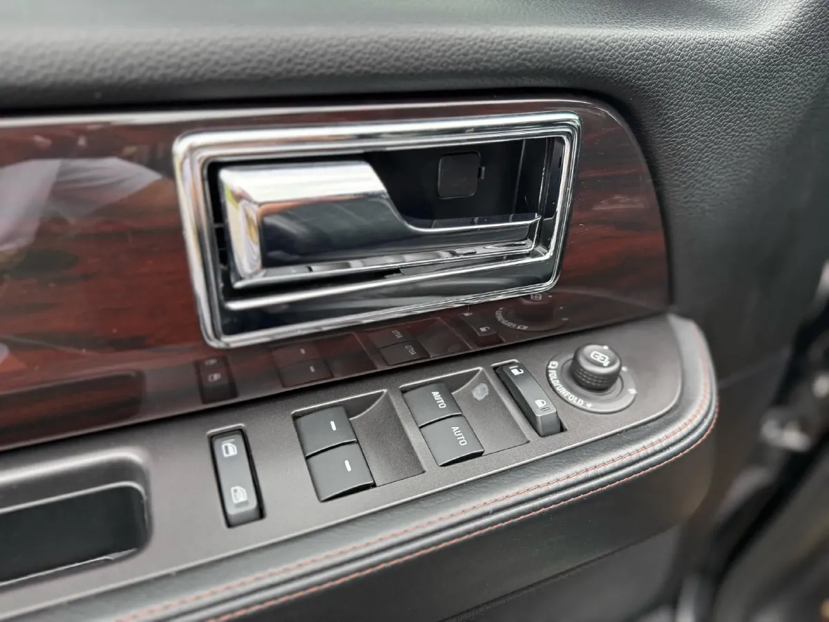 2017 Lincoln Navigator 3.5T 355HP V6 6AT,autocango,china used car exporter,china ev exporter,chinese used car exporter,chinese used ev exporter