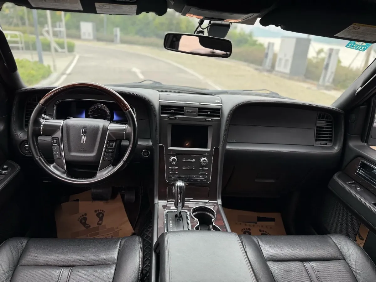 2017 Lincoln Navigator 3.5T 355HP V6 6AT,autocango,china used car exporter,china ev exporter,chinese used car exporter,chinese used ev exporter