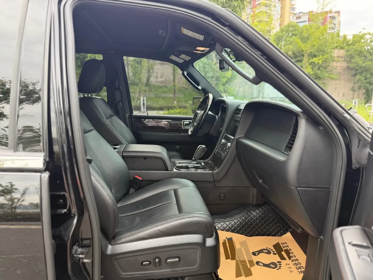 2017 Lincoln Navigator 3.5T 355HP V6 6AT,autocango,china used car exporter,china ev exporter,chinese used car exporter,chinese used ev exporter