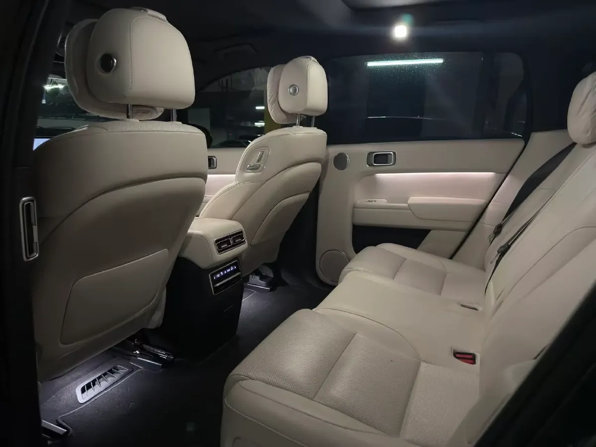 2023 Li L7 Range Extended 154HP REEV 40.9KWH,autocango,china used car exporter,china ev exporter,chinese used car exporter,chinese used ev exporter