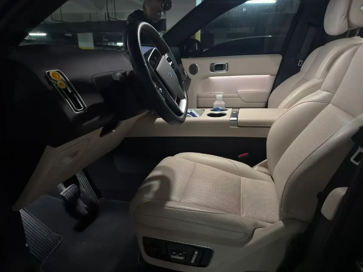 2023 Li L7 Range Extended 154HP REEV 40.9KWH,autocango,china used car exporter,china ev exporter,chinese used car exporter,chinese used ev exporter