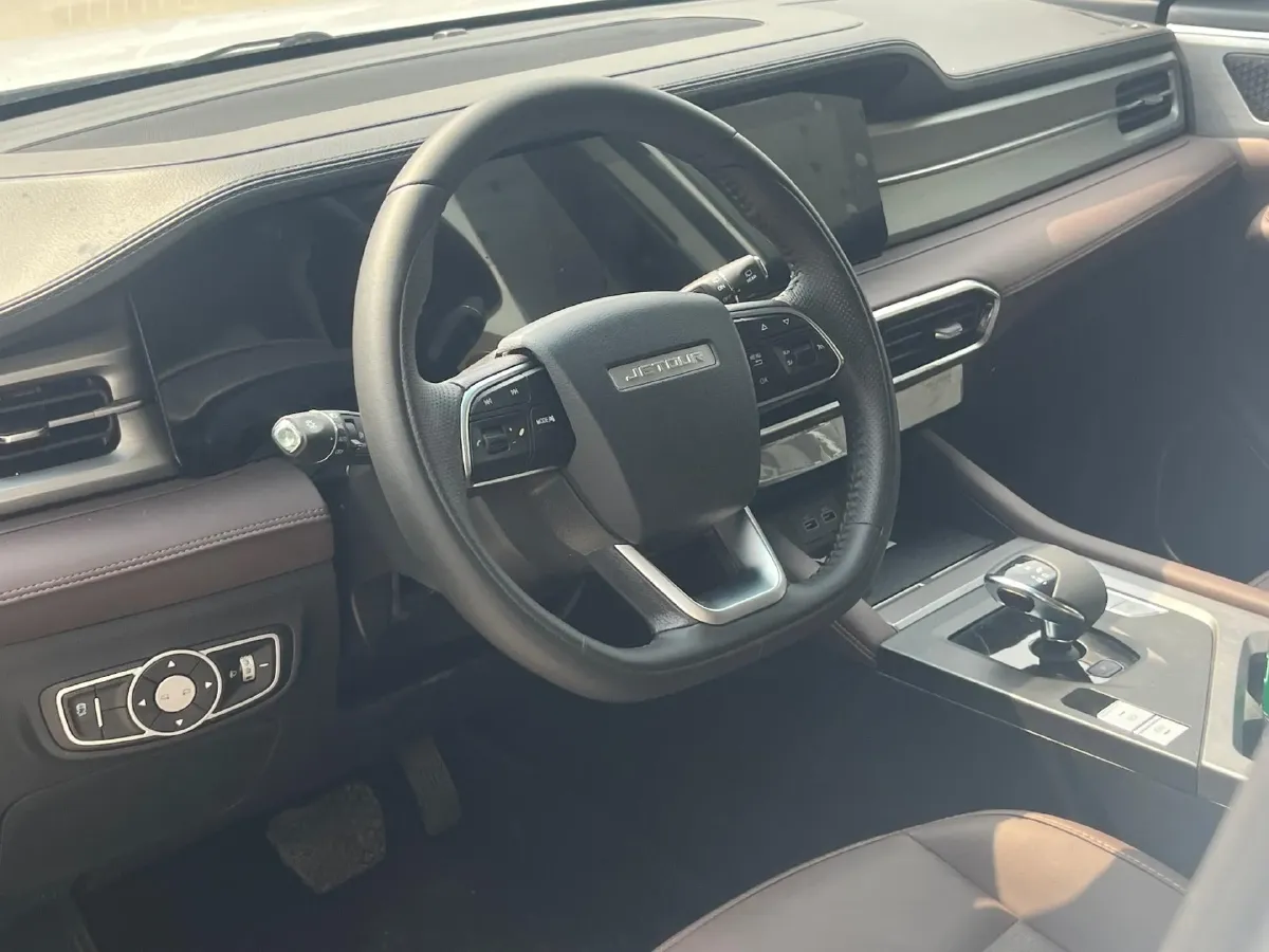 2024 Jetour X90 Plus 1.6T 197HP L4 6MT,autocango,china used car exporter,china ev exporter,chinese used car exporter,chinese used ev exporter