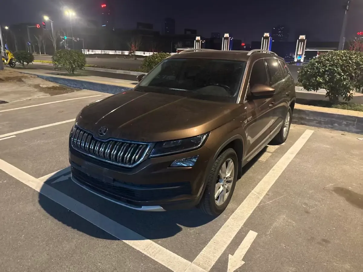 2018 Skoda Kodiak 2.0T 186HP L4 7DCT,autocango,china used car exporter,china ev exporter,chinese used car exporter,chinese used ev exporter