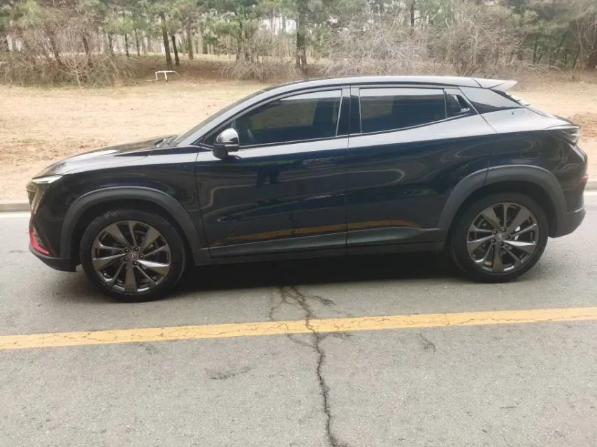 2021 ChangAn UNI-T 1.5T 180HP L4 7DCT,autocango,china used car exporter,china ev exporter,chinese used car exporter,chinese used ev exporter