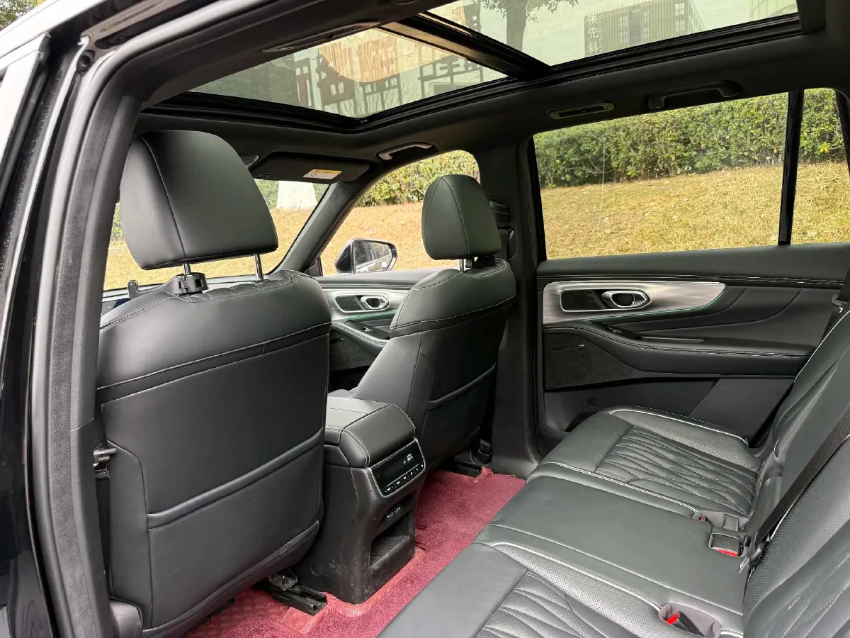 2022 GAC Trumpchi GS8 2.0T 252HP L4 8AT,autocango,china used car exporter,china ev exporter,chinese used car exporter,chinese used ev exporter