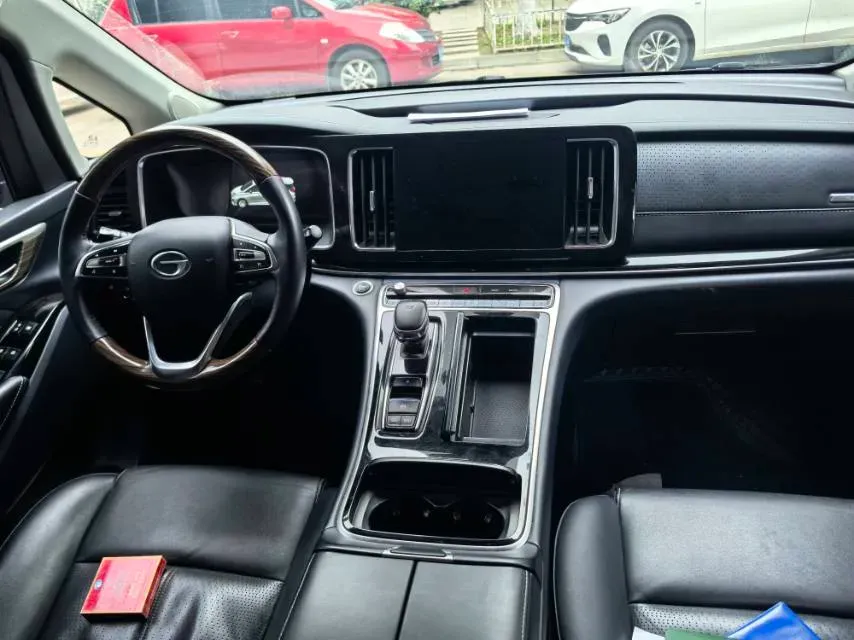 2021 GAC Trumpchi M8 2.0T 252HP L4 8AT,autocango,china used car exporter,china ev exporter,chinese used car exporter,chinese used ev exporter