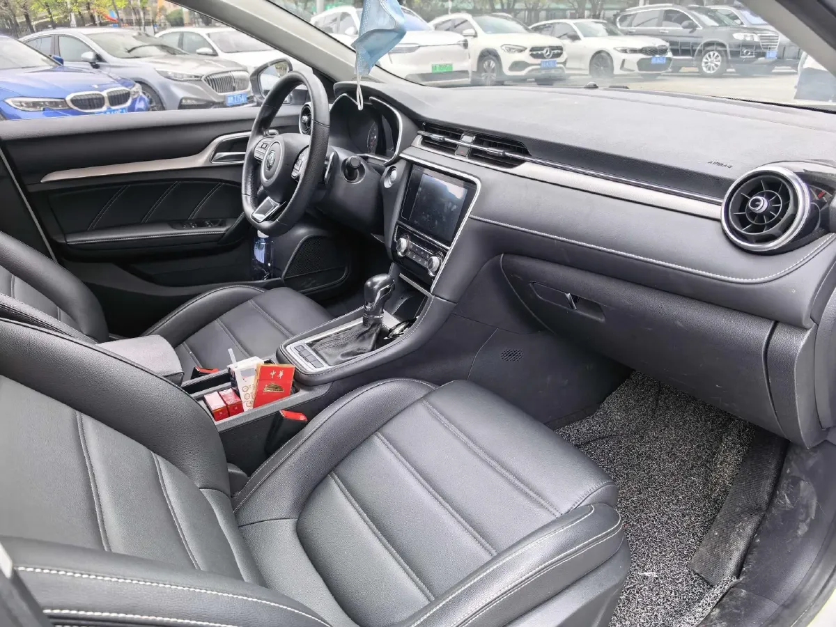 2019 MAXUS D60 1.5T 169HP L4 7DCT,autocango,china used car exporter,china ev exporter,chinese used car exporter,chinese used ev exporter