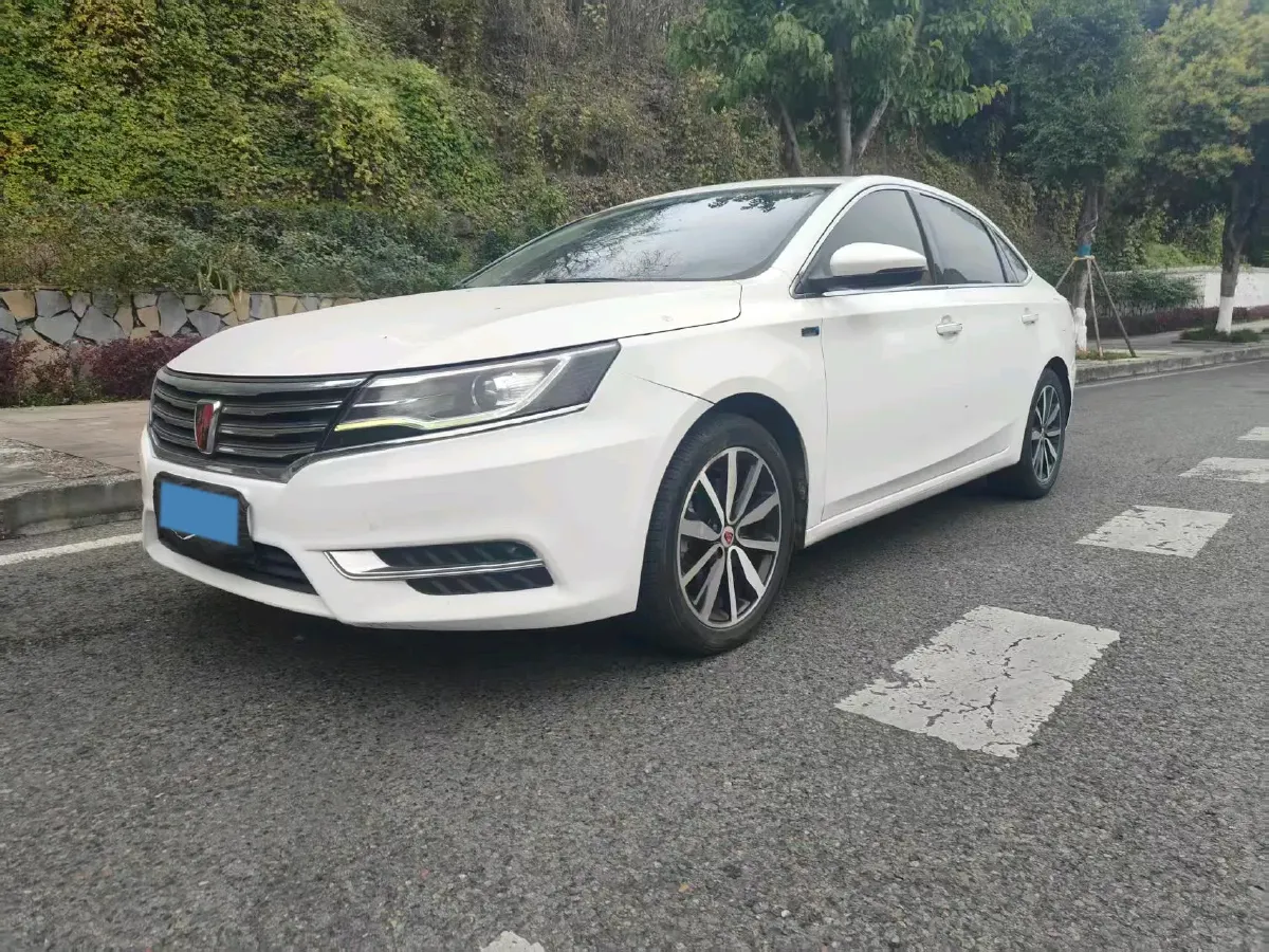2018 Roewe i6 1.5T 169HP L4 7DCT,autocango,china used car exporter,china ev exporter,chinese used car exporter,chinese used ev exporter
