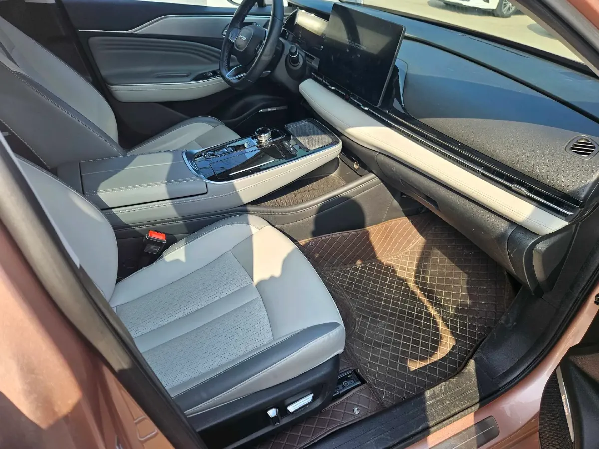 2022 ChangAn Oshan Z6 1.5T 170HP L4 6TCT PHEV 28.4KWH,autocango,china used car exporter,china ev exporter,chinese used car exporter,chinese used ev exporter