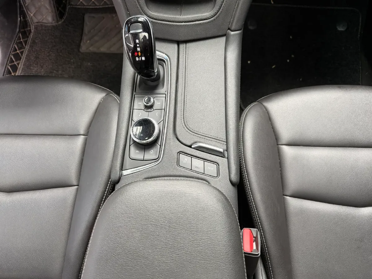 2021 Cadillac XT5 2.0T 237HP L4 9AT,autocango,china used car exporter,china ev exporter,chinese used car exporter,chinese used ev exporter